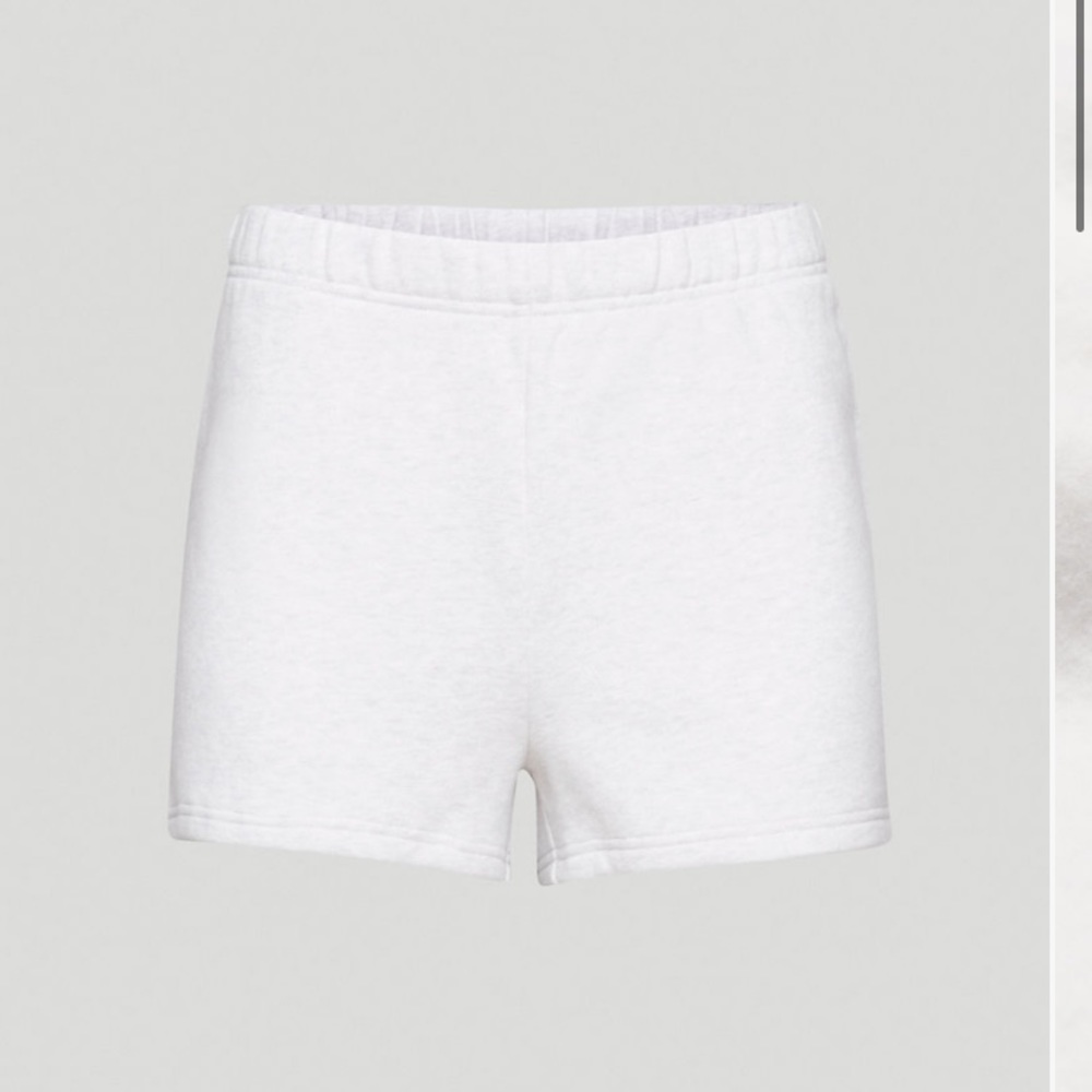 ARITZIA! TNA PERFECT HIGH RISE 3” SWEATSHORT (XXS)
